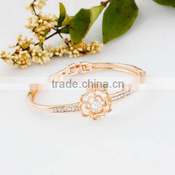 2016 Stylish Good Quality High-end Elegant Jewelry Hollow Out Flower Bracelet for Women photo-4