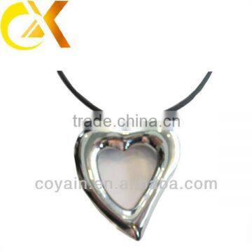 Stainless steel hollow pendant heart shape