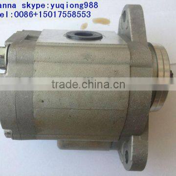Hitachi Excavator EX200-2 Hydraulic Gear Pump (pilot Pump ) 4255303 9218004 photo-1