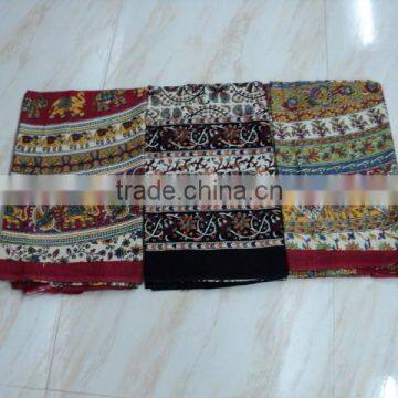 STOCK LOT 100 pcs printed throws tapestries