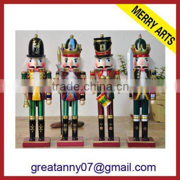 High Quality Wooden nutcrackers with glitter