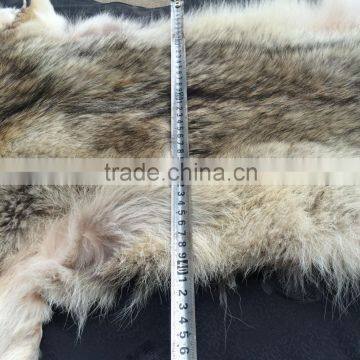 China Wholesale Raw Wolf Fur / Real Wolf Fur Skin / Natural Wolf Pelt photo-6