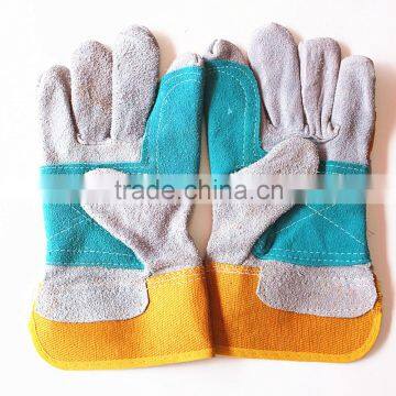 workers safety gloves