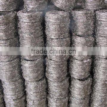 Hot-Dipped Galvanized Razor Barbed Wire / Cheap Barbed Wire Price Pell Roll / Barbed Wire For Fence