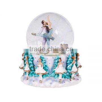 Large Wholesale Elegant Dancers Resin snow globe