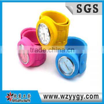 NEW arrival Cheap slap band wrist watch