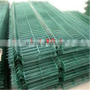 Green PVC Triangular Bending Wire Mesh Fence