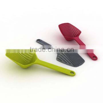 Hot Selling Colorful Nylon Special Kitchen Spoon With Hole Soup Plastic Spoon photo-3