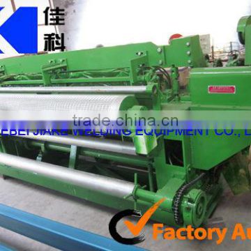 Welded mesh machine