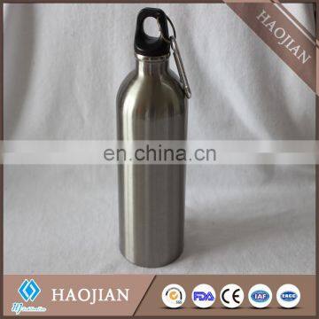 Stainless steel sport waterbottles 650 ml,silver color, keyring and cap style