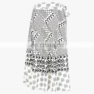 BLACK AND WHITE GEOMERTICAL PRINT WOMEN FASHION