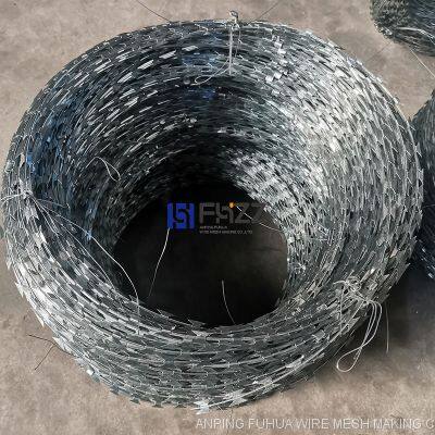 BTO-22 Stainless Steel Razor Wire Loop Diameter 450mm for Perimeter Security Fencing