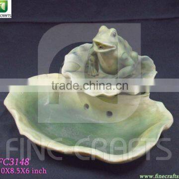 Polyresin frog statue indoor fountain