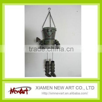 VINTAGE METAL GARDEN ART ( HANGING SOLIDER) metal hanging garden art