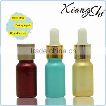 different colors glass essential oil bottles