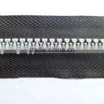 5# plastic resin zipper fastener silver teeth zipper long chain zipper coate zipper