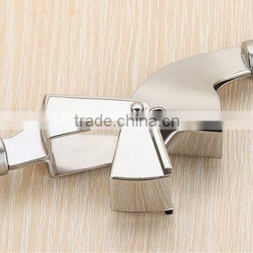 High Quality Food Grade Garlic Press Stainless Steel photo-4