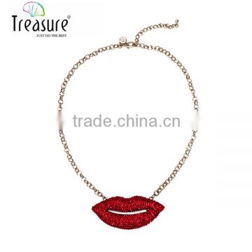 European and American popular accessories big red lip pendant necklace short sweater chain necklace wholesale