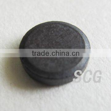 Isotropic ferrite magnet