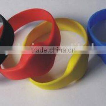 Ricon sovenir wristband of Logo debossed rfid silicone items