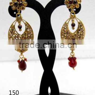 SpeCial EaRRinGS ESpEciAlLy FoR aLL GiRlS GRAb iT,,,