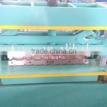 High Quality Aluminum Roofing Roll Forming Machines photo-4