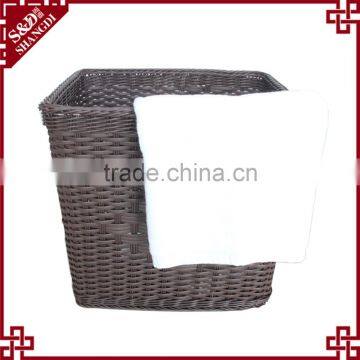 Chinese Factory Handwoven Eco-friendly Plastic Rattan Laundry Basket photo-3