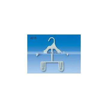 frame hanger (410,427,429)