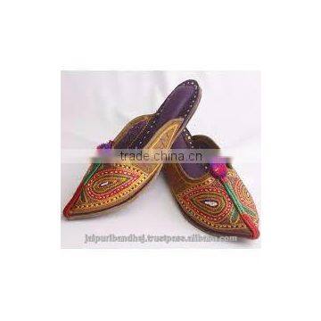 traditional leather foot wear mojari jutties