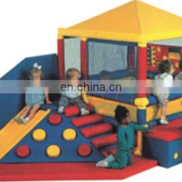 Любимая детская внутридомашняя игровая площадка с мягкими аттракционами, бездорожье photo-6