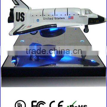 automatic rotating and floating plane display
