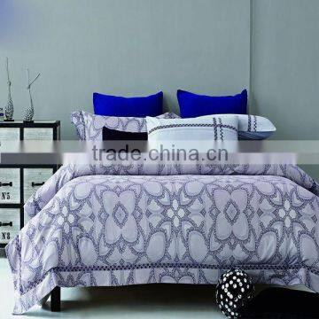 SATIN/YARN-DYED JACQUARD DUVET COVER
