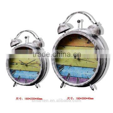 Promotion RetroStyle Metal Digital Clock