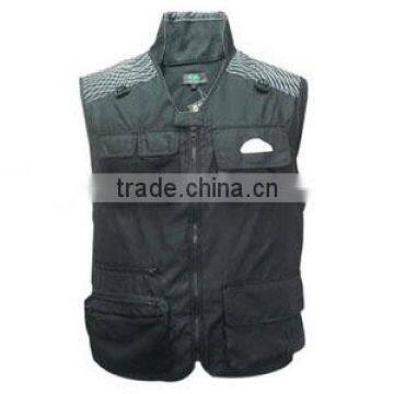 Multi-pocket fishing reflective vest
