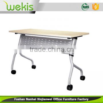 Good Quality Hot Design Luxury Square Folding Table With Wheel