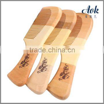 Natural wodden comb with handle