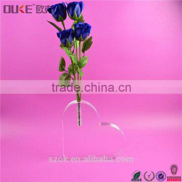 Fashion Design Heart Shaped Clear Acrylic Vase