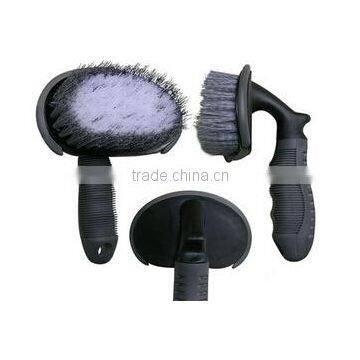 car wash brush with plastic handle