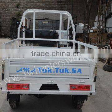 KW200ZH-8A Closed Cargo Cabin Tricycle photo-2