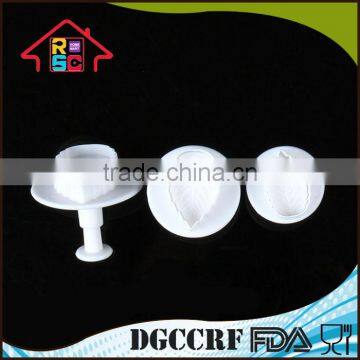NBRSC Leaf Decorated Plunger Cookie Cutter 3-piece Set Cookies Cutter Set photo-3