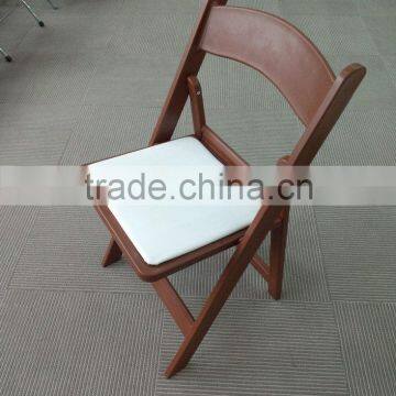 wholesale white resin Comfortable design outdoor wood folding chair for wedding