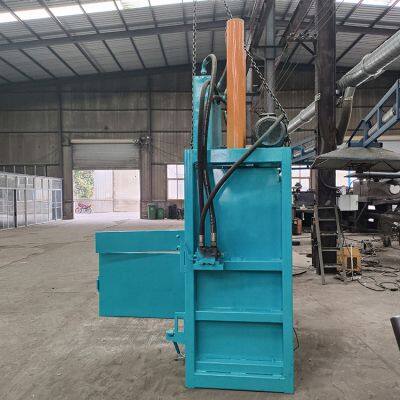 Ventes directes de la fabrique. Presse hydraulique verticale pour le recyclage de papiers usagés et de bouteilles en plastique pour boissons, pour usage domestique photo-6