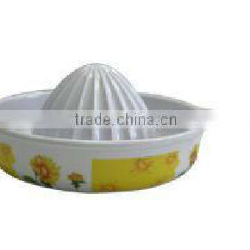 Melamine hand juice extractor