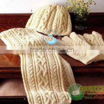 glove,hat, scarf set