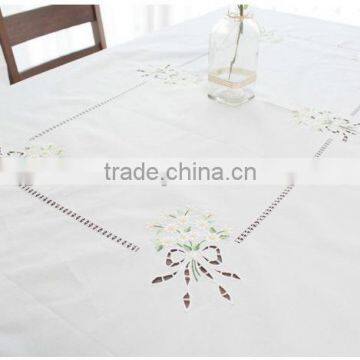 Hand embroidered white cotton table cloth No.15
