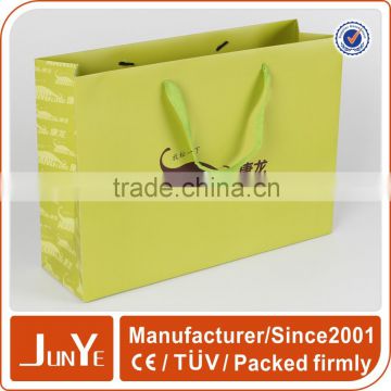 250g art paper luxurious product famous brand paper packing bag