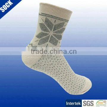 Snowflake jacquard boot tube socks