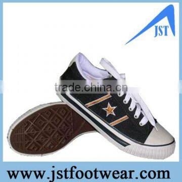 Canvas shoes (TPR or PVC sole)