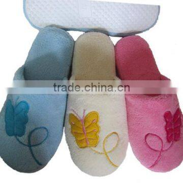Ladies indoor warm slipper 2015 OEM customized plush home women's slippers