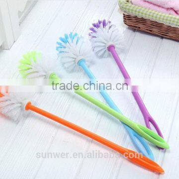 2016 very cheap price disposable toilet cleaning brush wieh holder